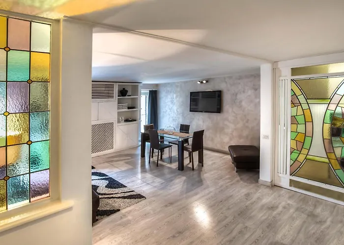 Black And White Suite Roma